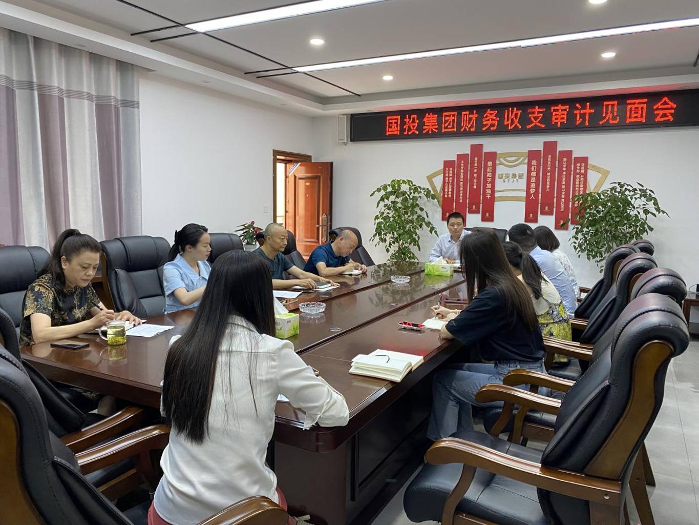 je568ee072dfd4170af242eb99661d069_